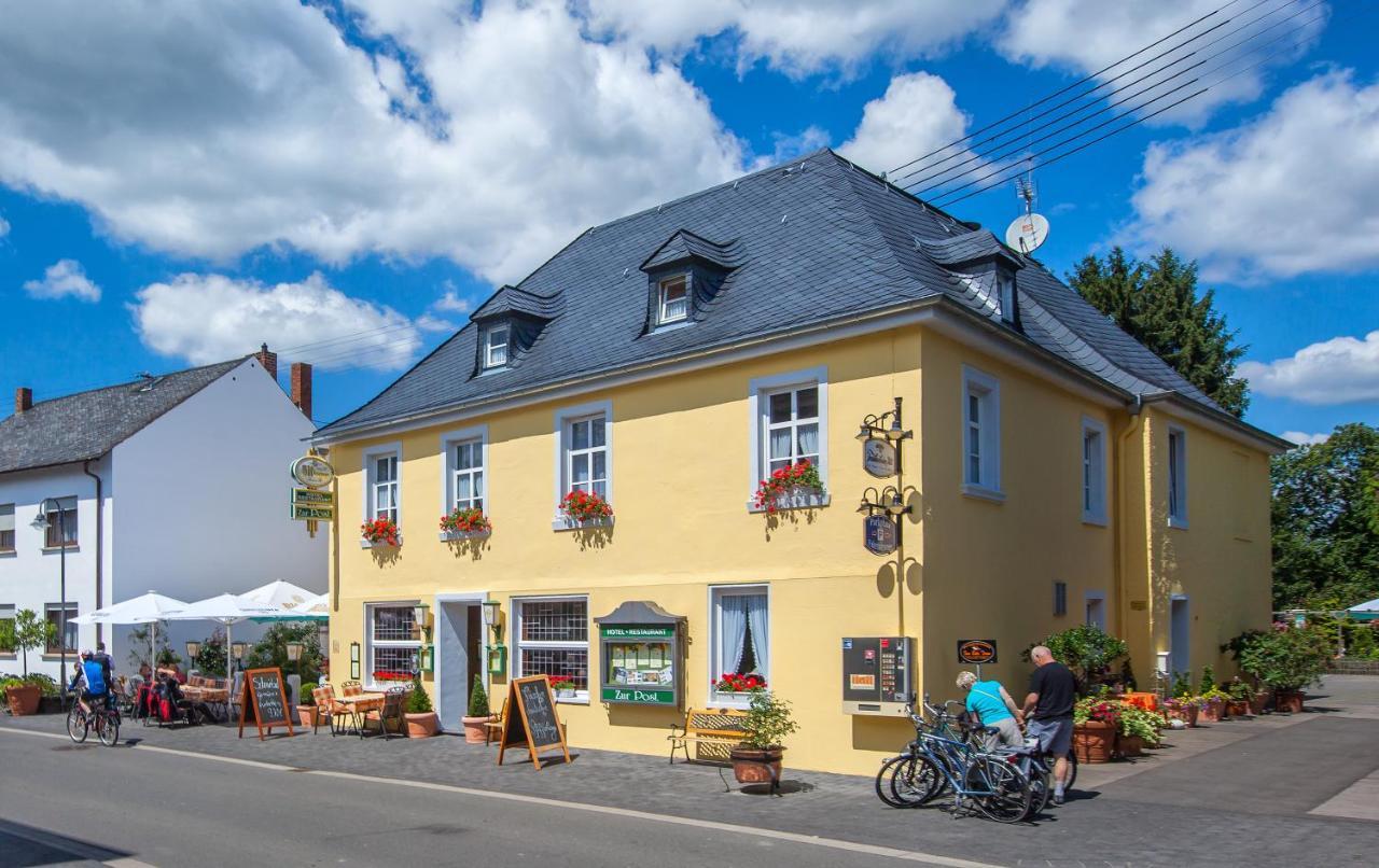 Hotel Zur Post Mulheim an der Mosel Exterior foto
