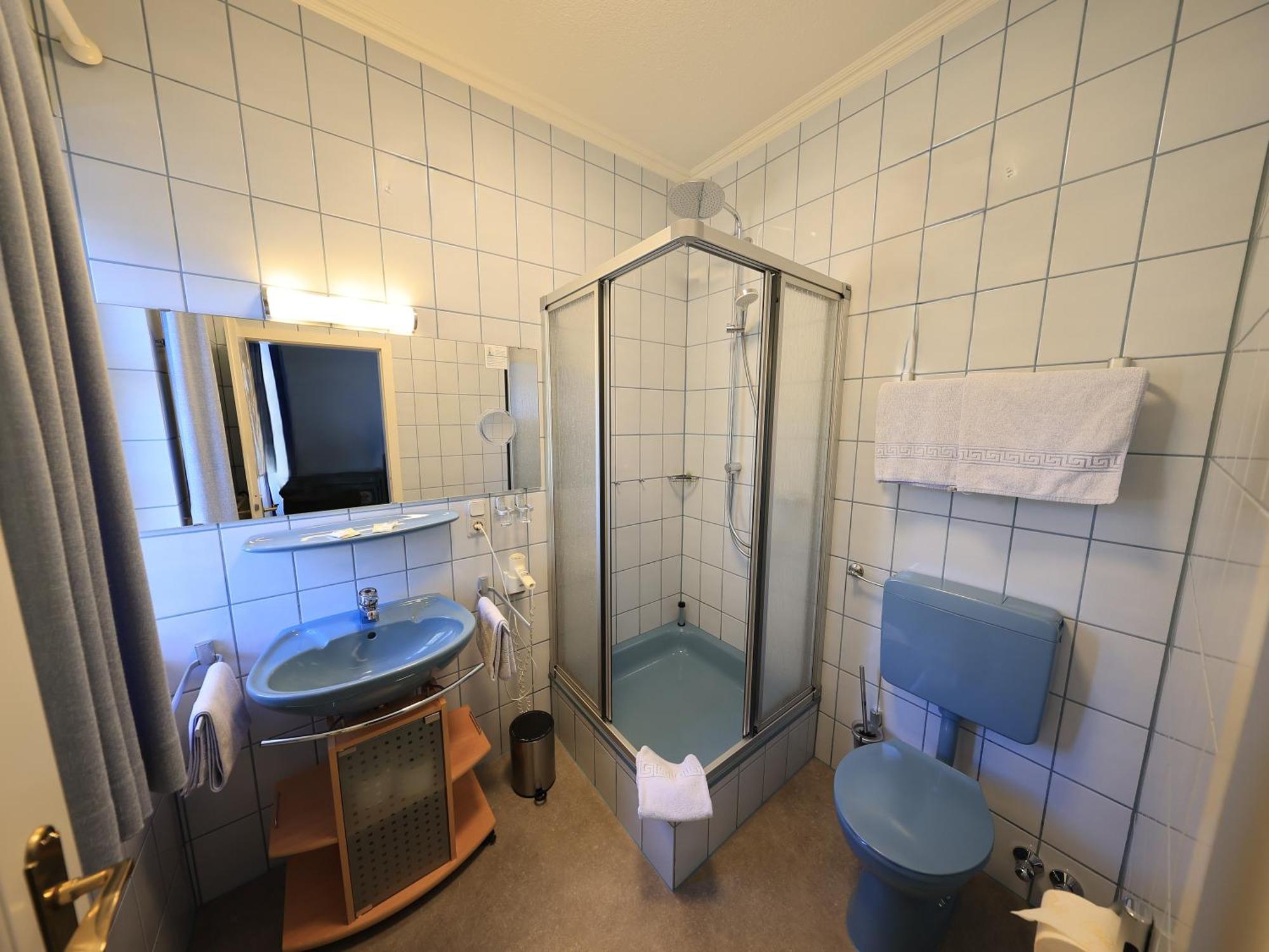 Hotel Zur Post Mulheim an der Mosel Exterior foto