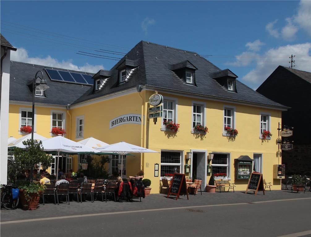 Hotel Zur Post Mulheim an der Mosel Exterior foto